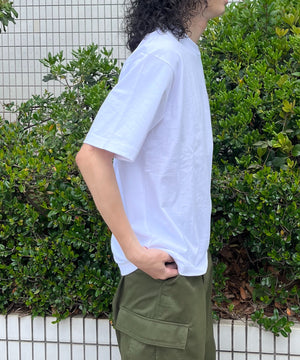 オフホワイト モデル:175cm Lサイズ着用