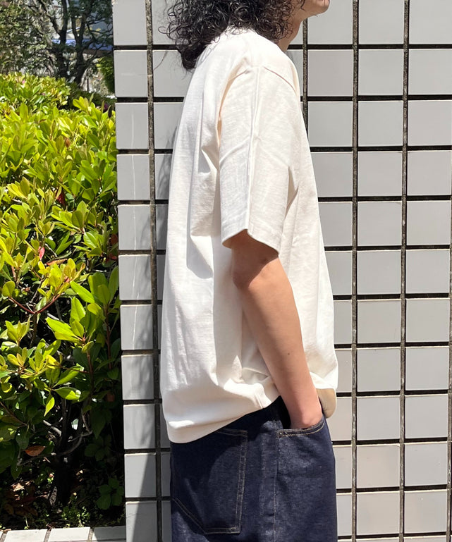 ホワイト モデル:175cm Lサイズ着用