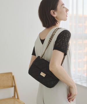 キルティングショルダーBAG