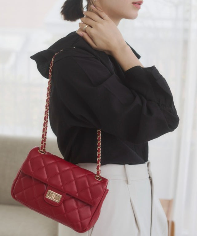 キルティングショルダーBAG
