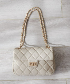 キルティングショルダーBAG