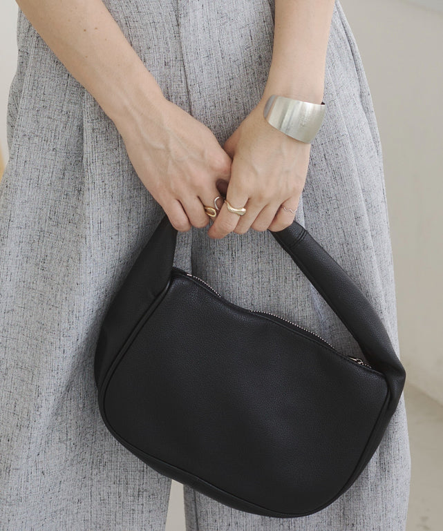 ハーフムーンBAG