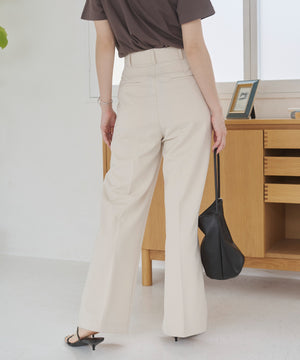 タックストレートスラックス