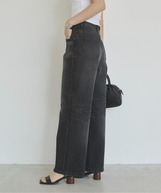 ワイドストレートデニムパンツ