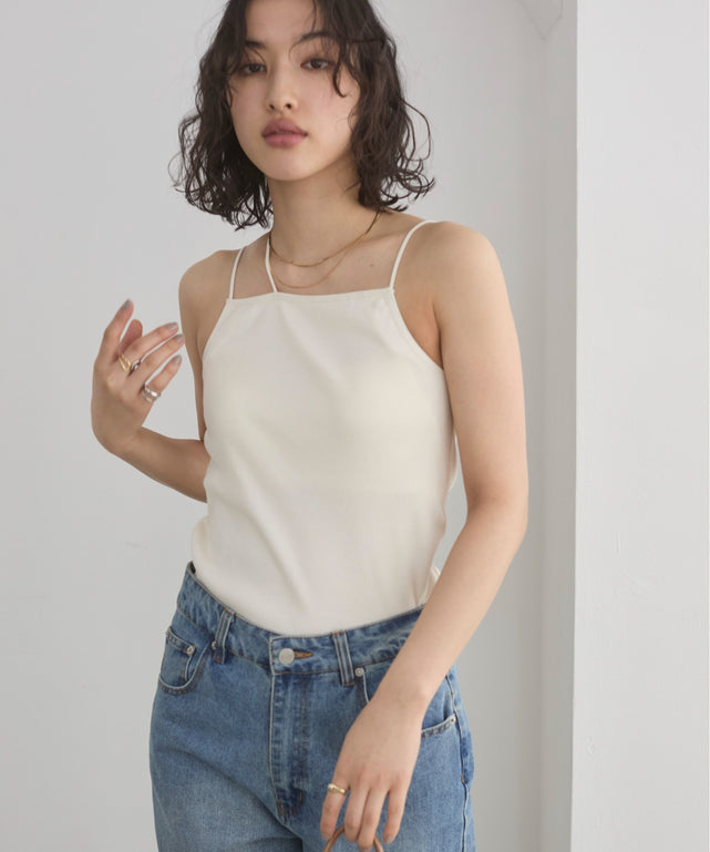 ストラップカップ付きベアキャミソール