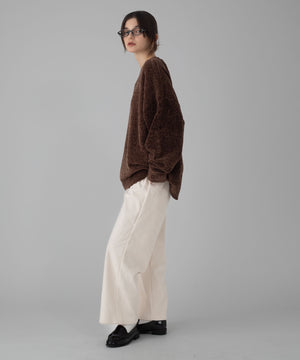 ブラウン モデル：162cm M着用