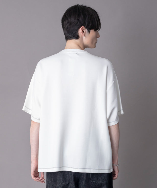 ホワイト モデル：180cm L着用