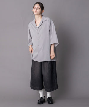 グレー モデル：162cm L着用