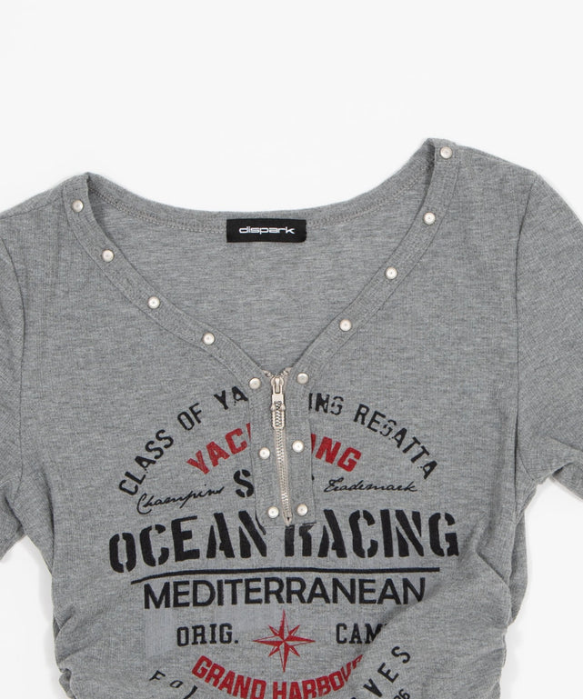 スタッズジップVネックSS　Tシャツ