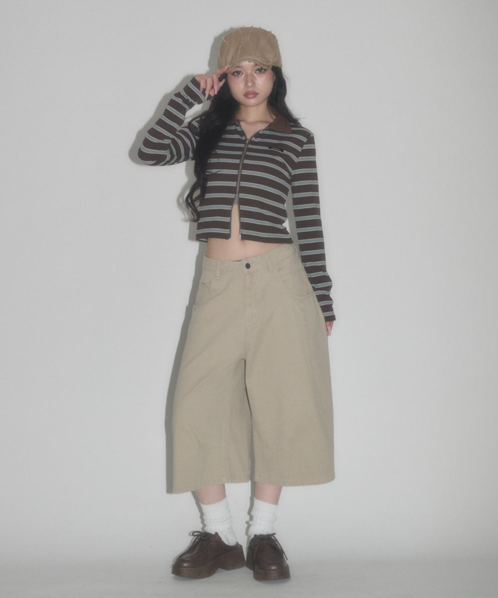 ベージュ モデル：163cm S着用