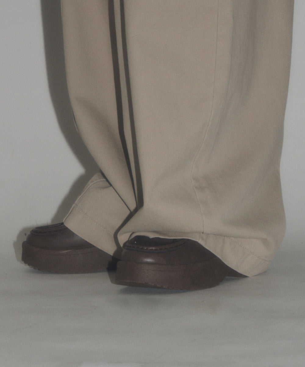 ワイドカーブパンツ
