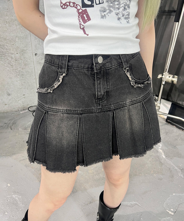 ブラック モデル：168㎝ M着用