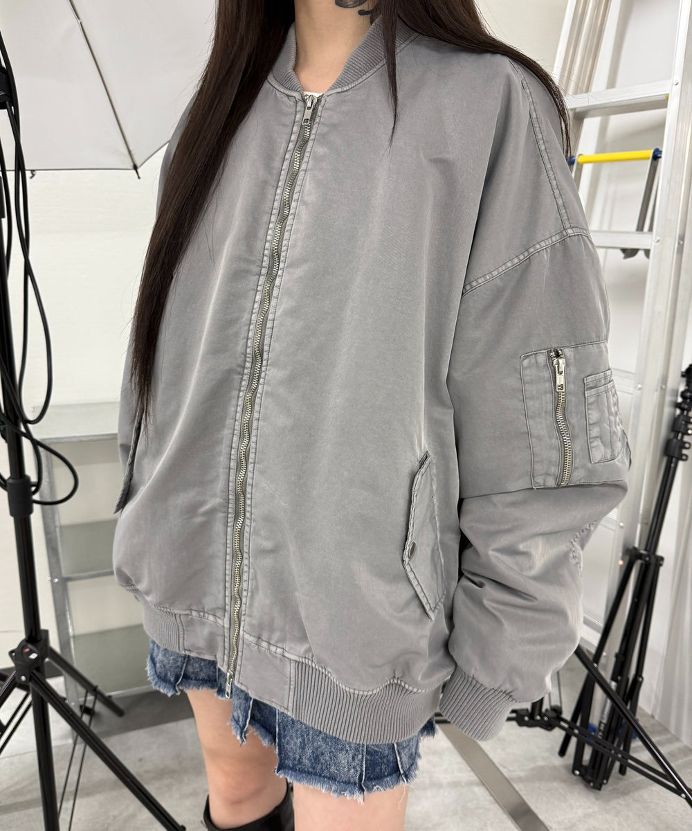 グレー モデル：160㎝ L着用