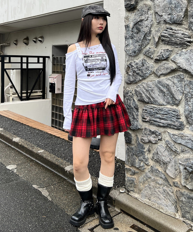ホワイト モデル：160㎝ FREE着用