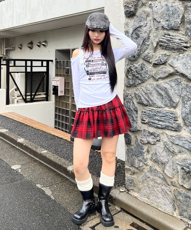 ホワイト モデル：160㎝ FREE着用