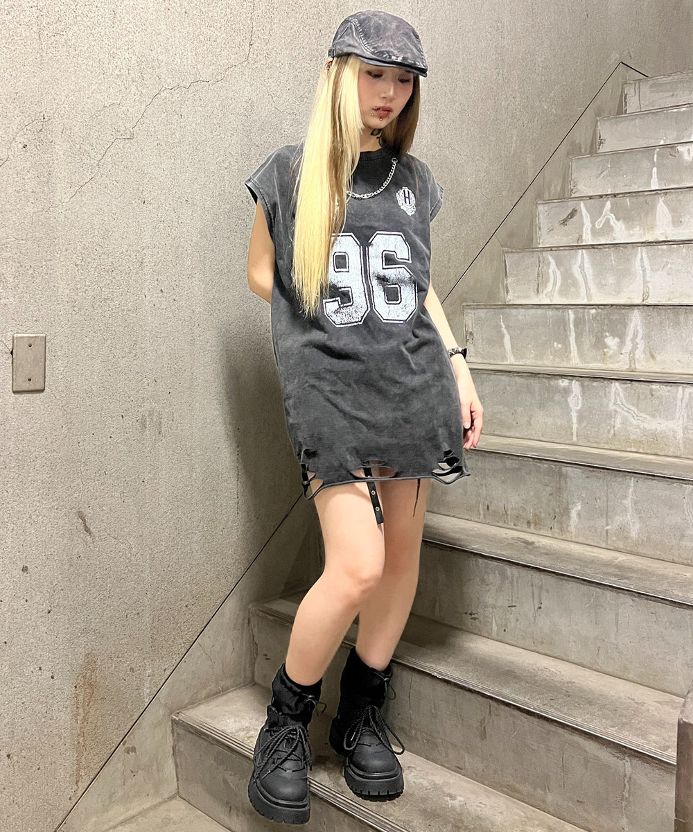 柄5 モデル：160㎝ FREE着用