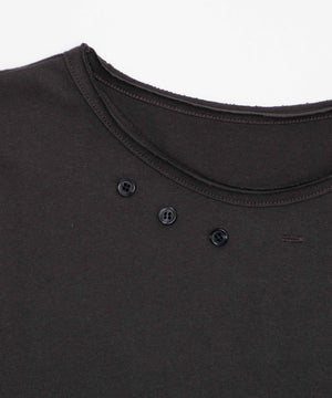 ネックボタンデザインロンT