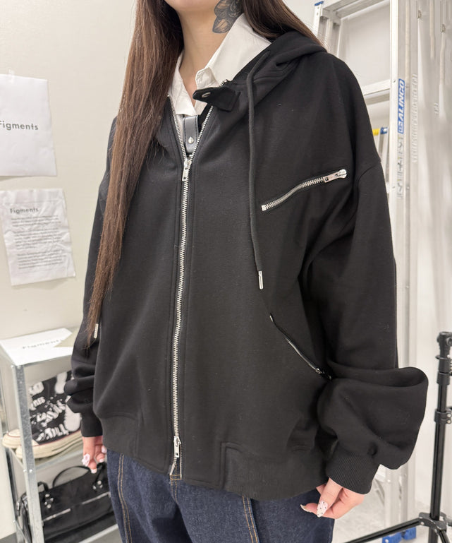 ブラック 　モデル：159cm F着用