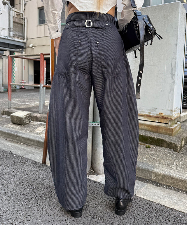 ネイビー モデル：159cm L着用