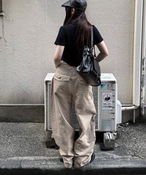 ベージュ モデル：159cm S着用