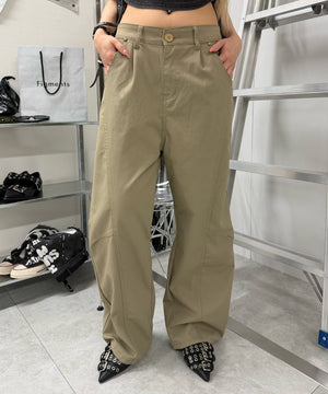 ベージュ モデル:168cm L着用