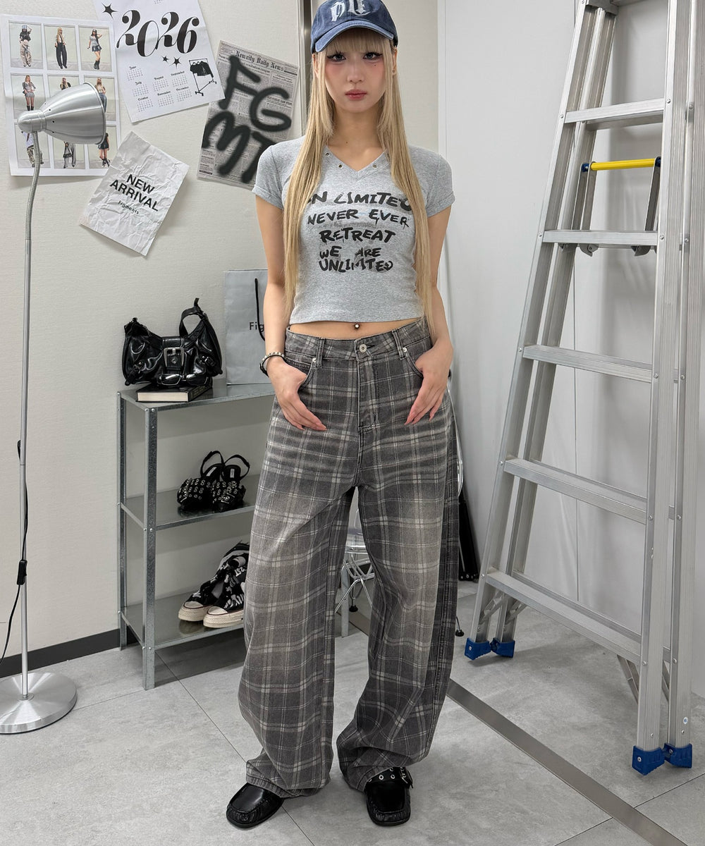 グレー モデル:168cm L着用