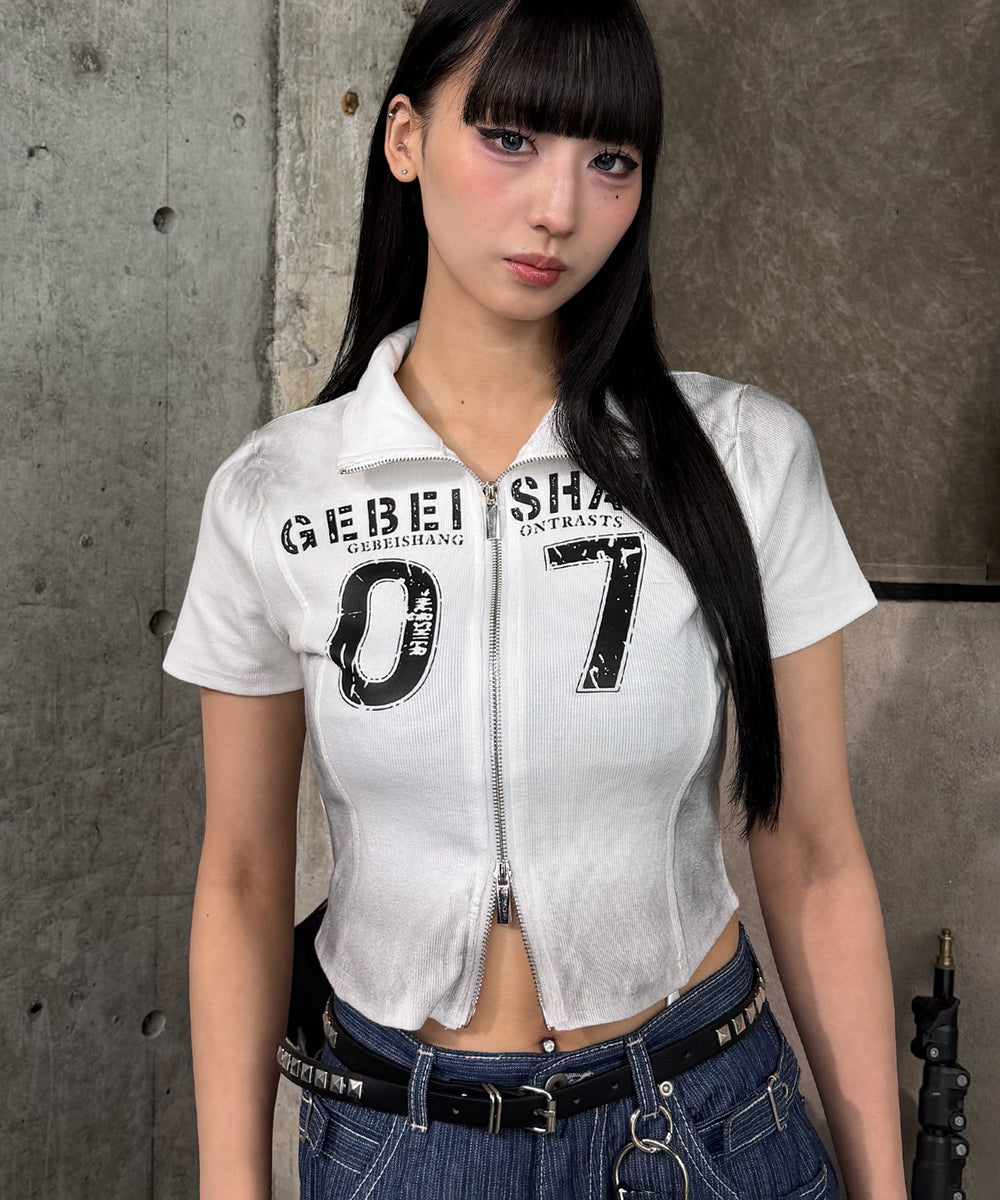 ホワイト モデル:168cm F着用