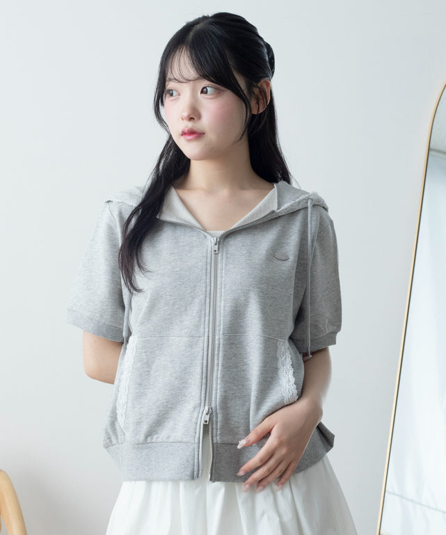 グレー モデル：155cm F着用