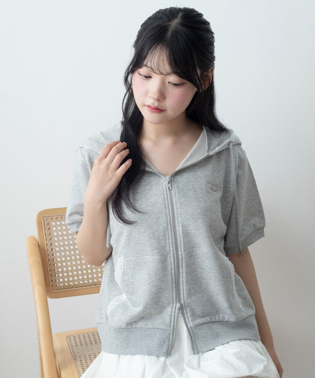 グレー モデル：155cm F着用
