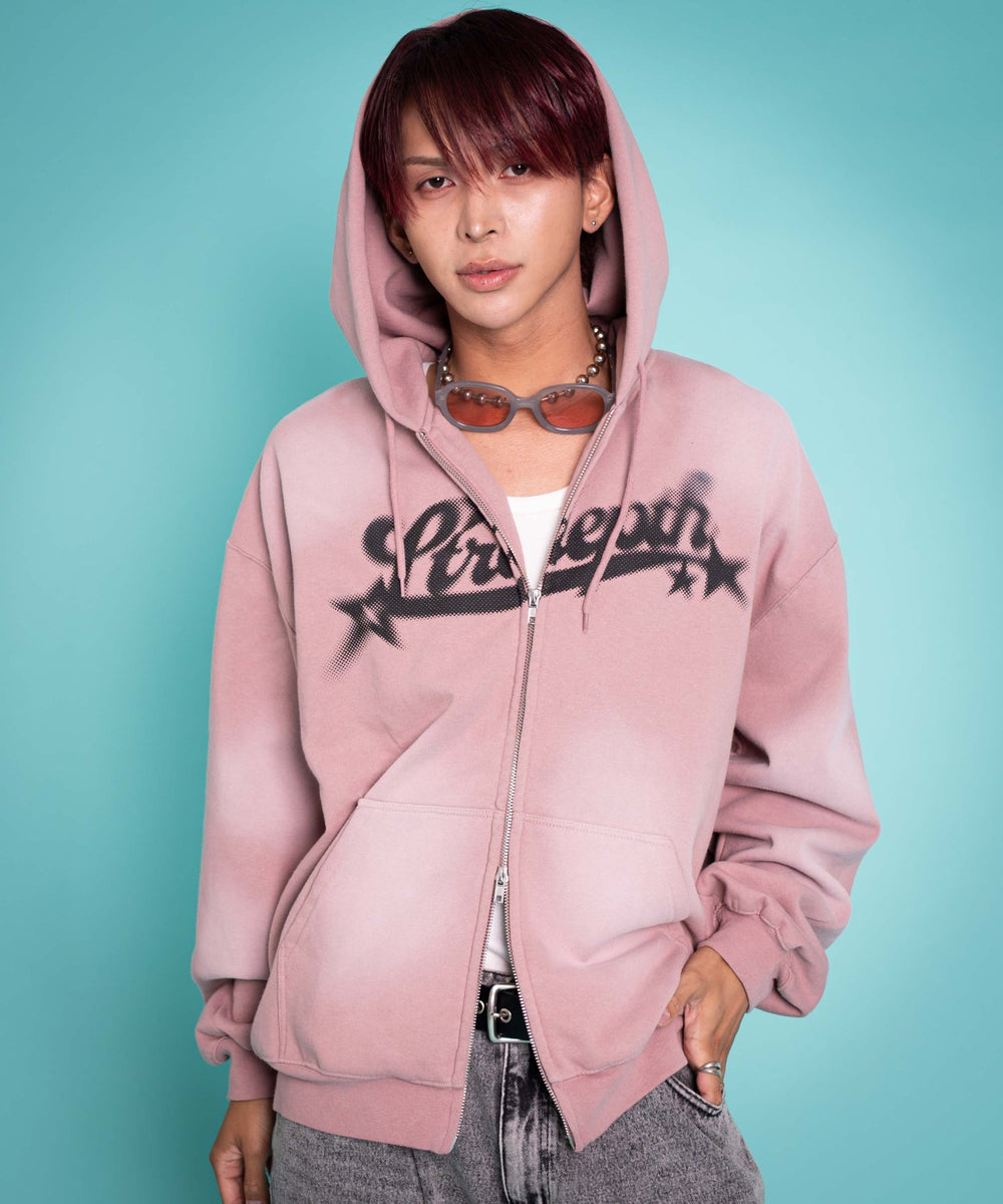 ピンク モデル：175cm L着用