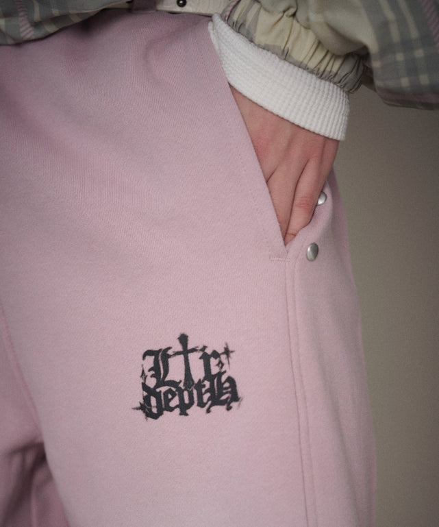 ピンク