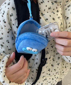 ブルー