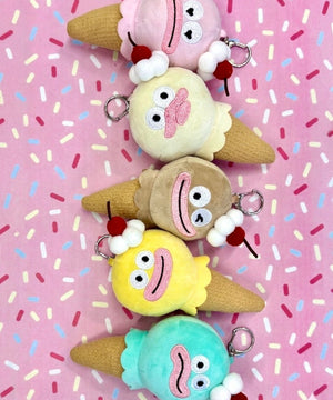激うま！アイスクリームモンスターぬいぐるみキーホルダー