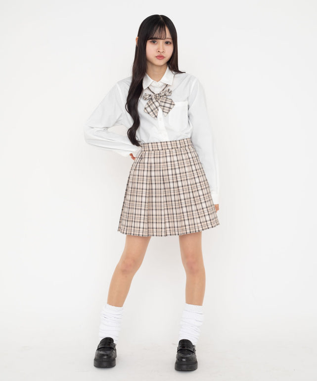 ベージュチェック1 モデル:155cm M着用