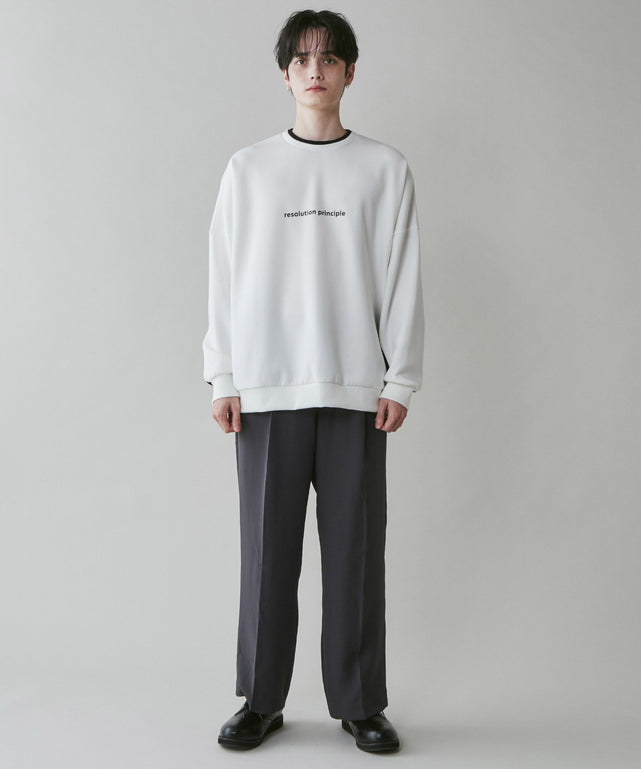 ホワイト モデル：180cm L着用