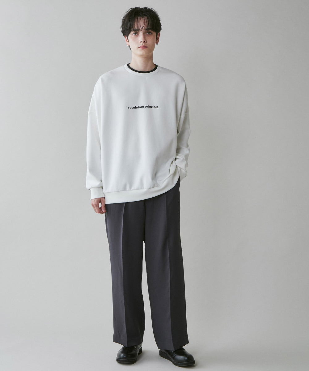 ホワイト モデル：180cm L着用