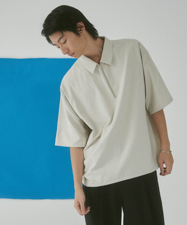 Lベージュ モデル：180cm L着用