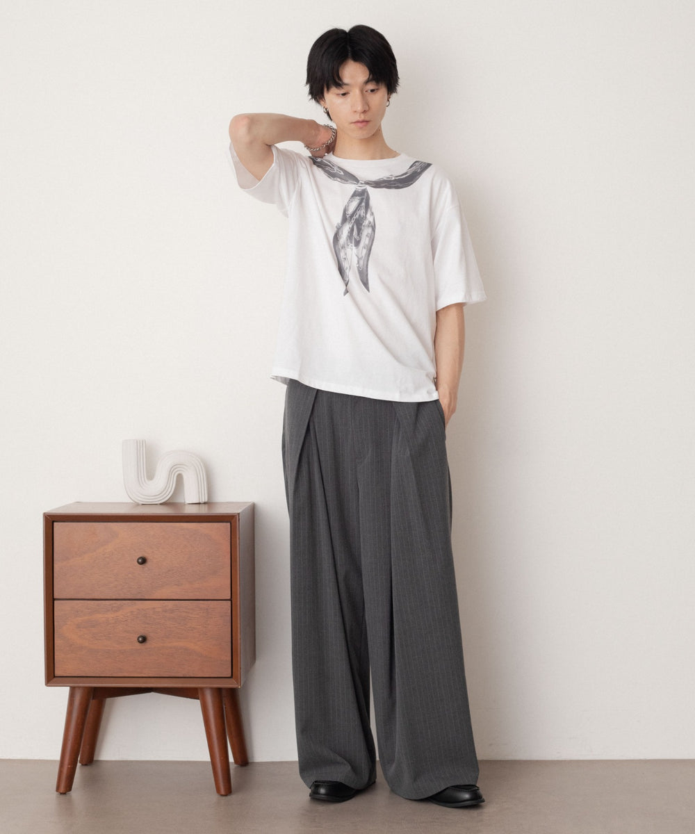 グレーストライプ モデル：180cm L着用