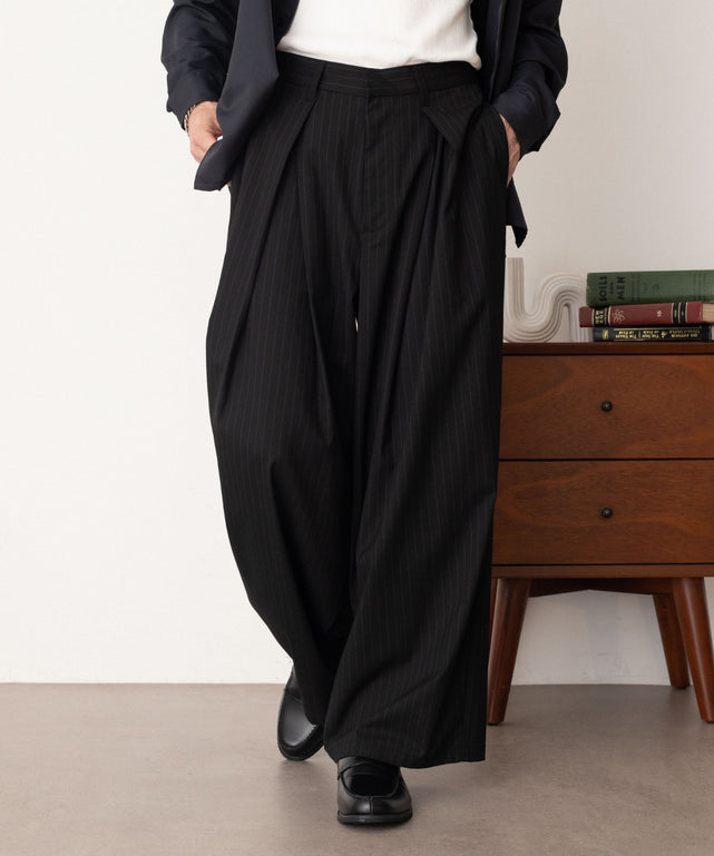 ブラックストライプ モデル：180cm L着用