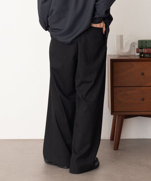 ブラックストライプ モデル：180cm L着用