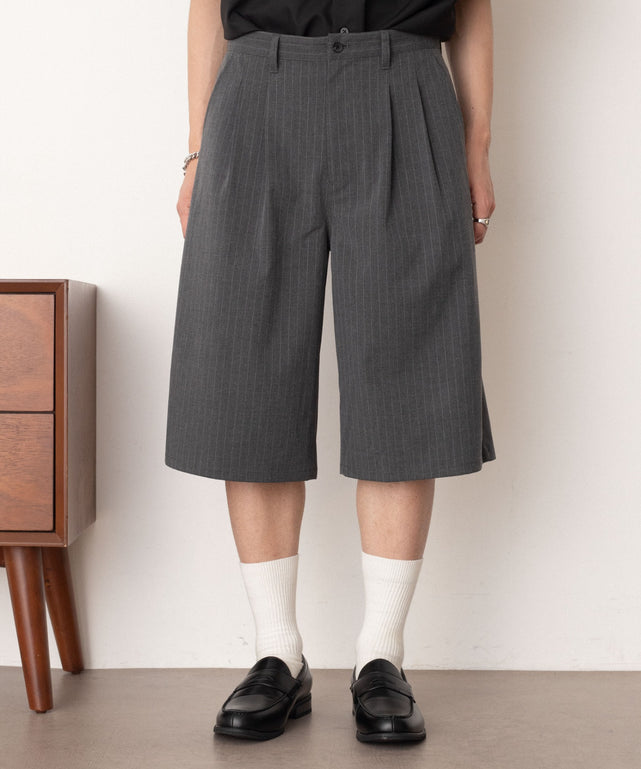 グレーストライプ モデル：180cm L着用