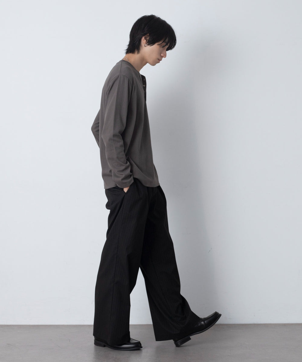 ブラックストライプ モデル：180cm L着用