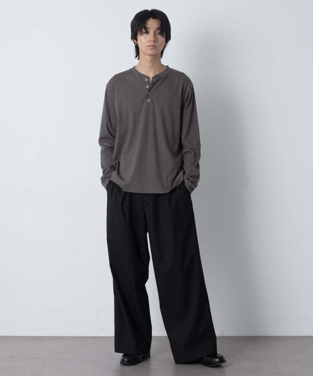 ブラックストライプ モデル：180cm L着用