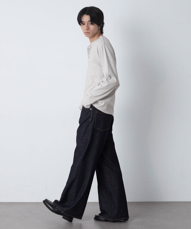 デニムインディゴ モデル：180cm L着用