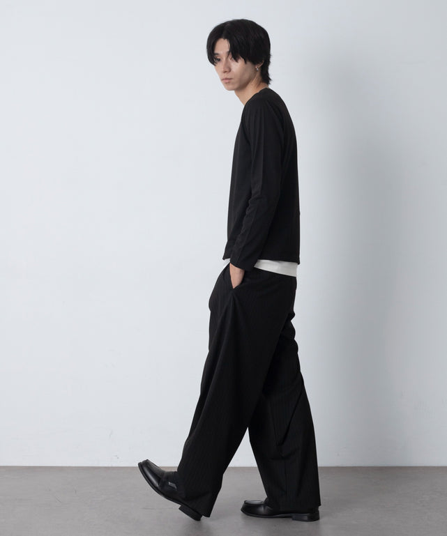 ブラック モデル：180cm L着用