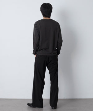 ブラックボーダー モデル：180cm L着用