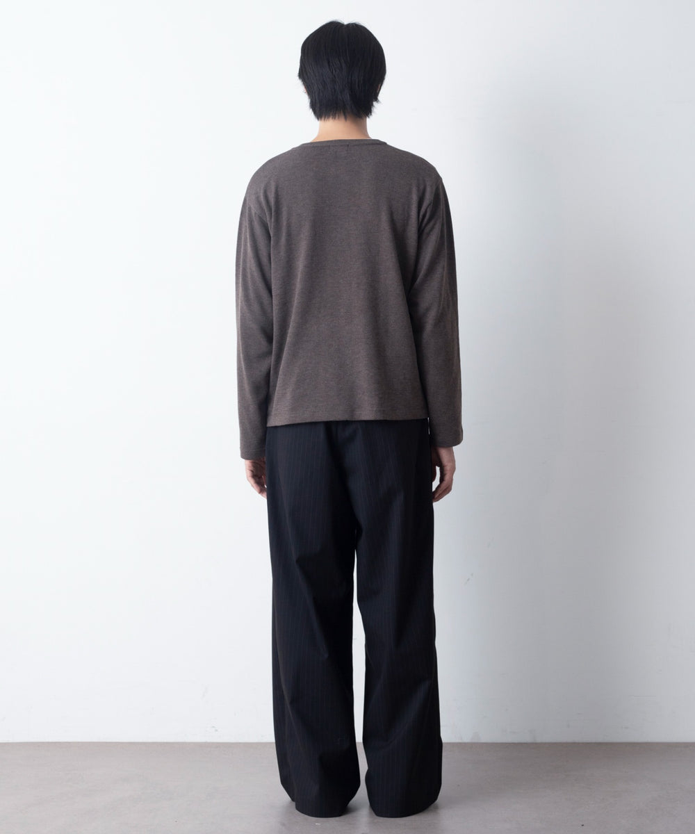 ブラウン モデル：180cm L着用