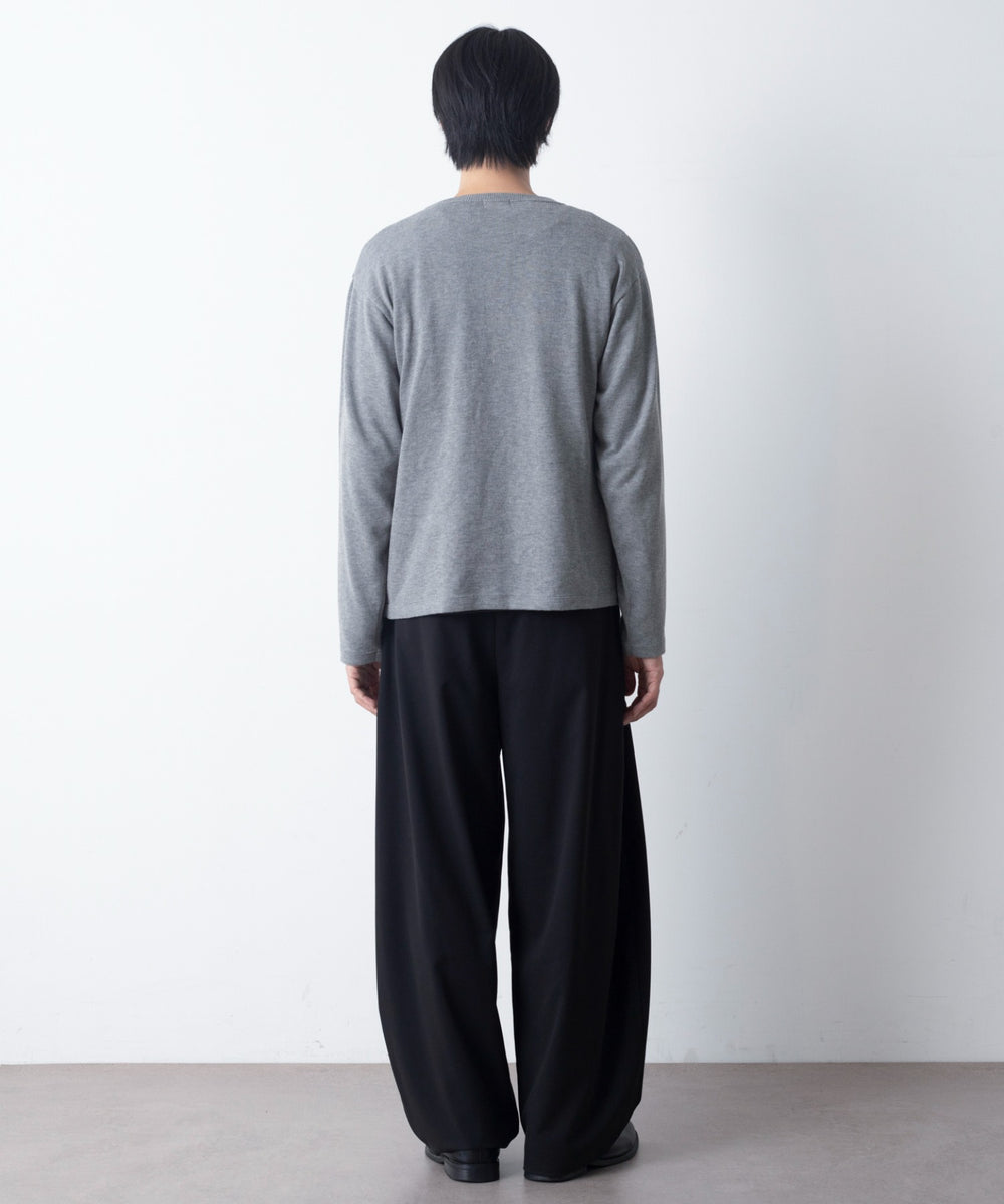 グレー モデル：180cm L着用