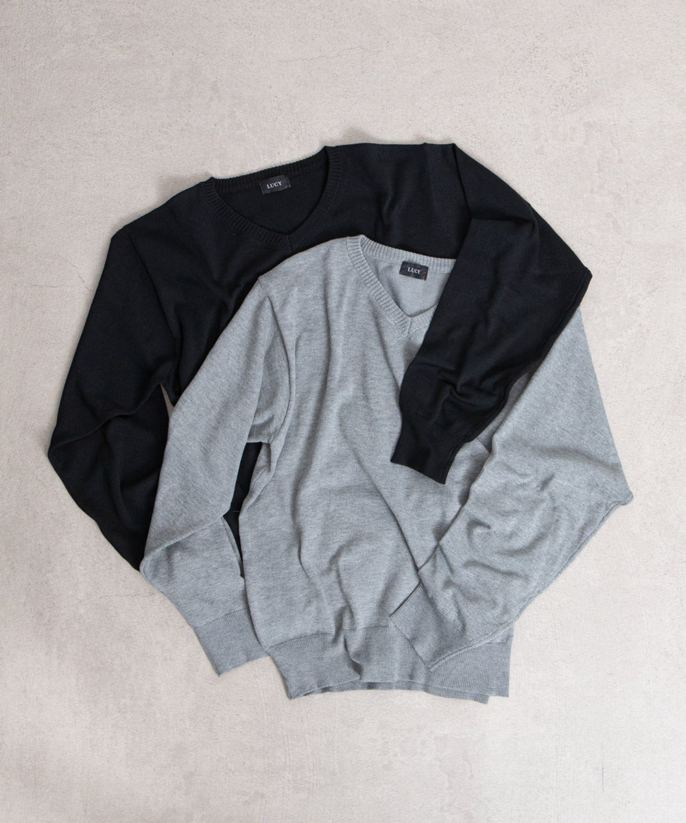 Vネックニットプルオーバー
