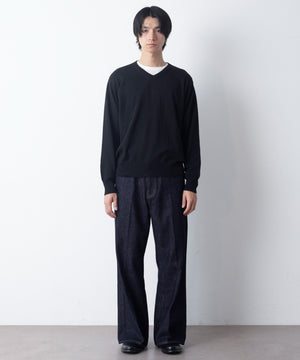 ブラック モデル：180cm L着用